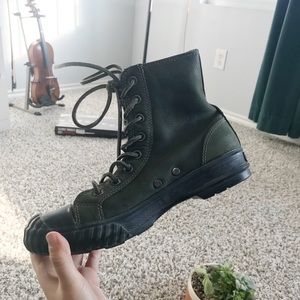 Converse Duck Boots